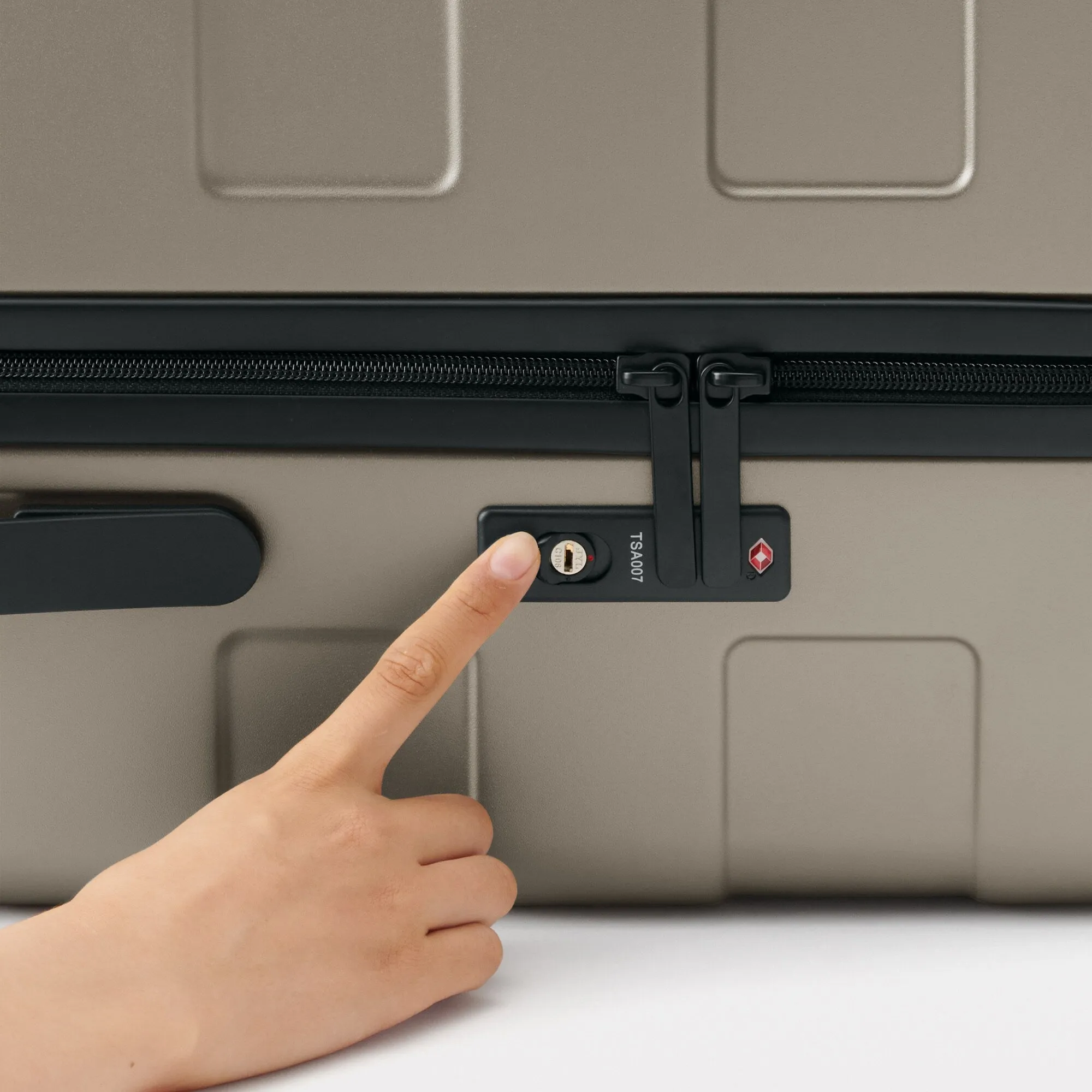 Adjustable Handle Hard Shell Suitcase 105L | Check-In