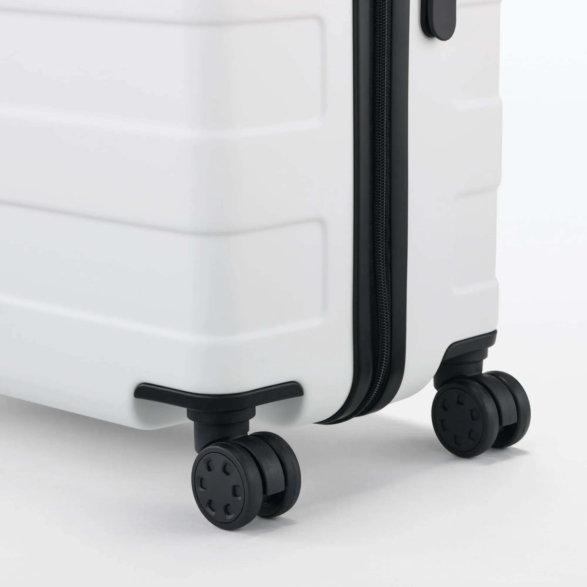 Adjustable Handle Hard Shell Suitcase 75L | Check-In