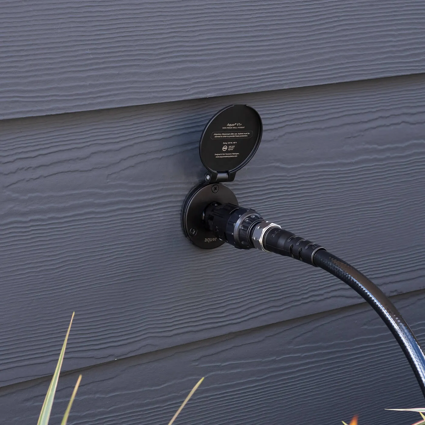 Aquor House Hydrant V1  Matte Black