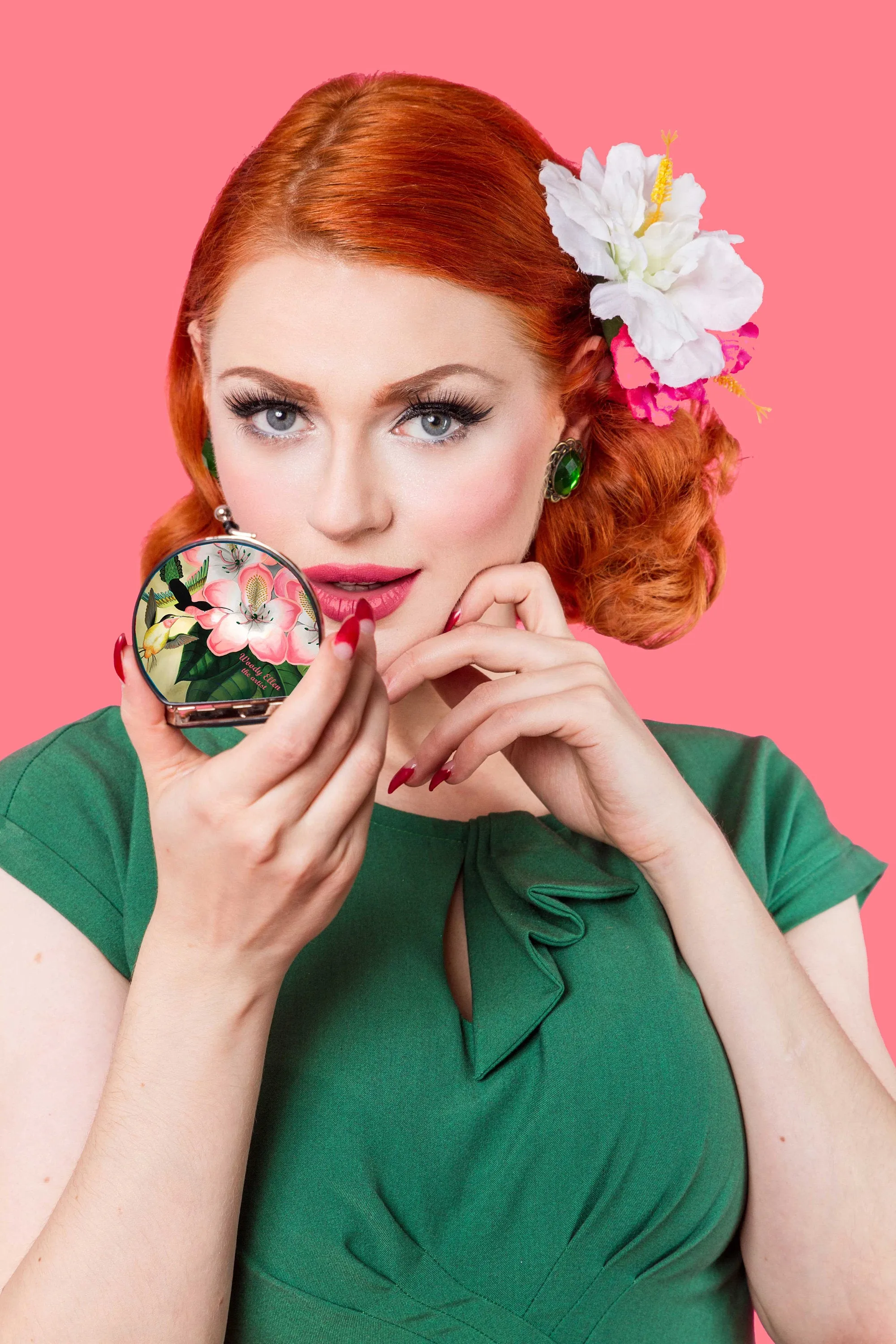 Retro compact mirror, Libre