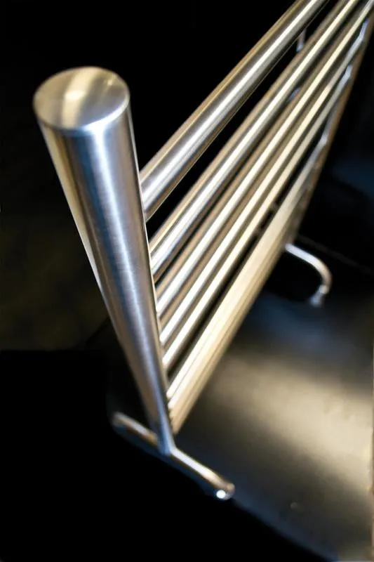 Solo Freestanding 24